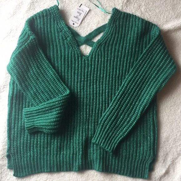 Hippie rose juniors crisscross back sweater - Picture 7 of 8